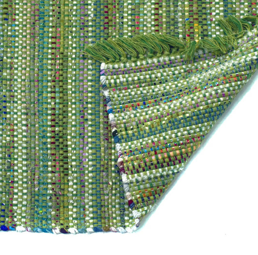 Detalle de alfombra chindi IC12557 verde tejida a mano
