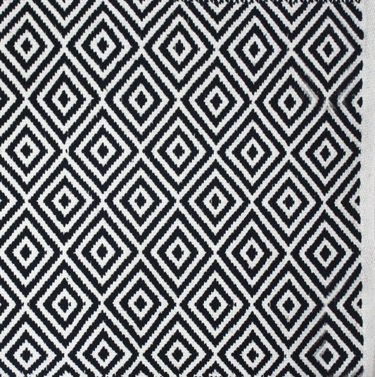 Alfombra de Algodón con Patrón de Diamante Borde Acabado IC17719 Negro