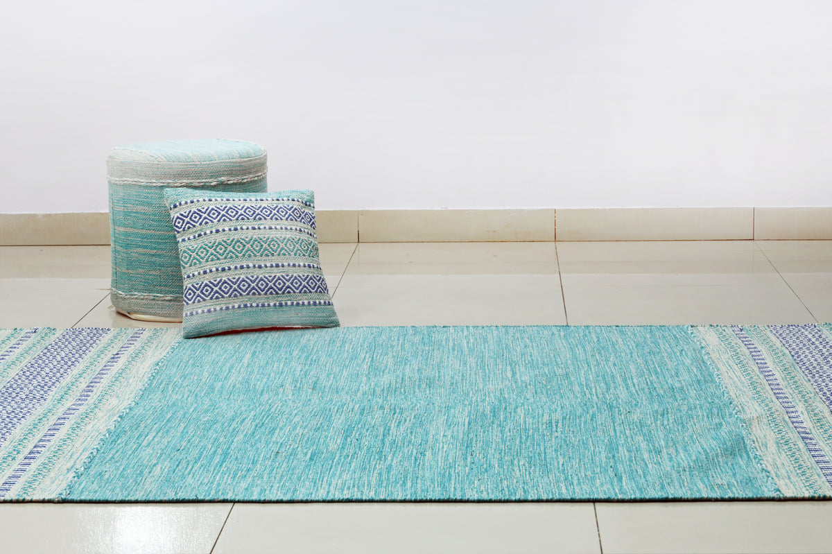 Puf kilim IC14488 azul tejido a mano