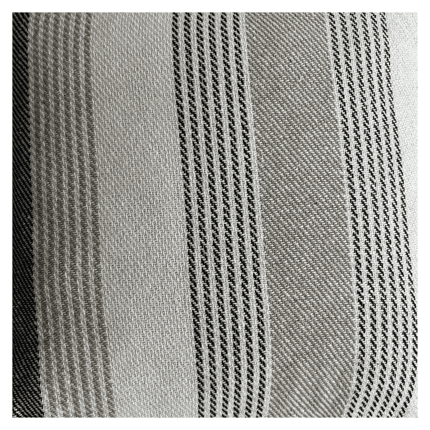 Manta de Algodón Tejida a Mano