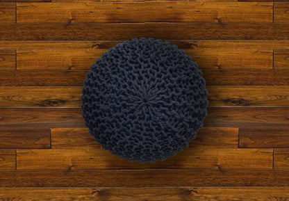 Puff Negro de Algodón Dori Tejido a Mano