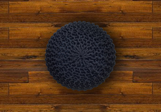 Puff Negro de Algodón Dori Tejido a Mano