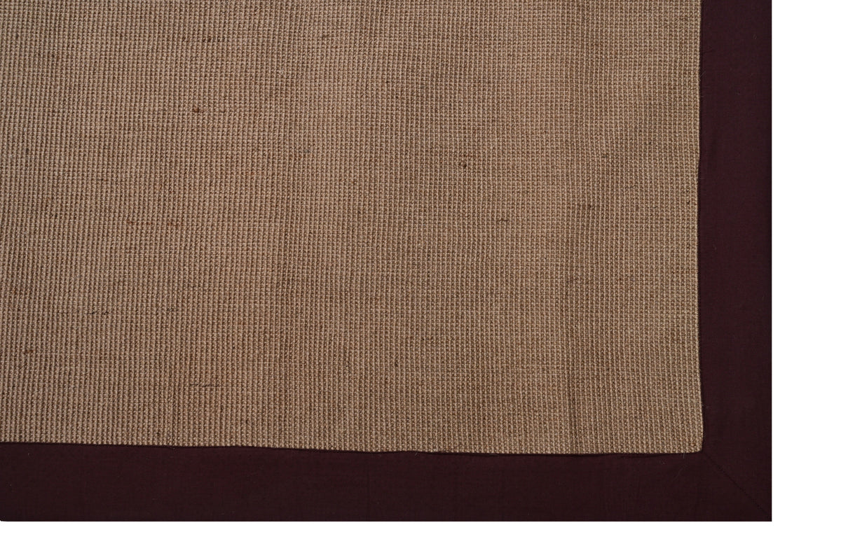 Alfombra de yute con borde marrón IC18798 en marrón y beige