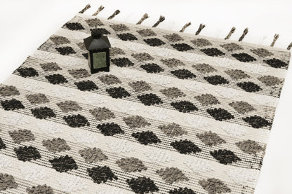 Alfombra de Algodón con Diamantes – Orilla Rematada con Borlas