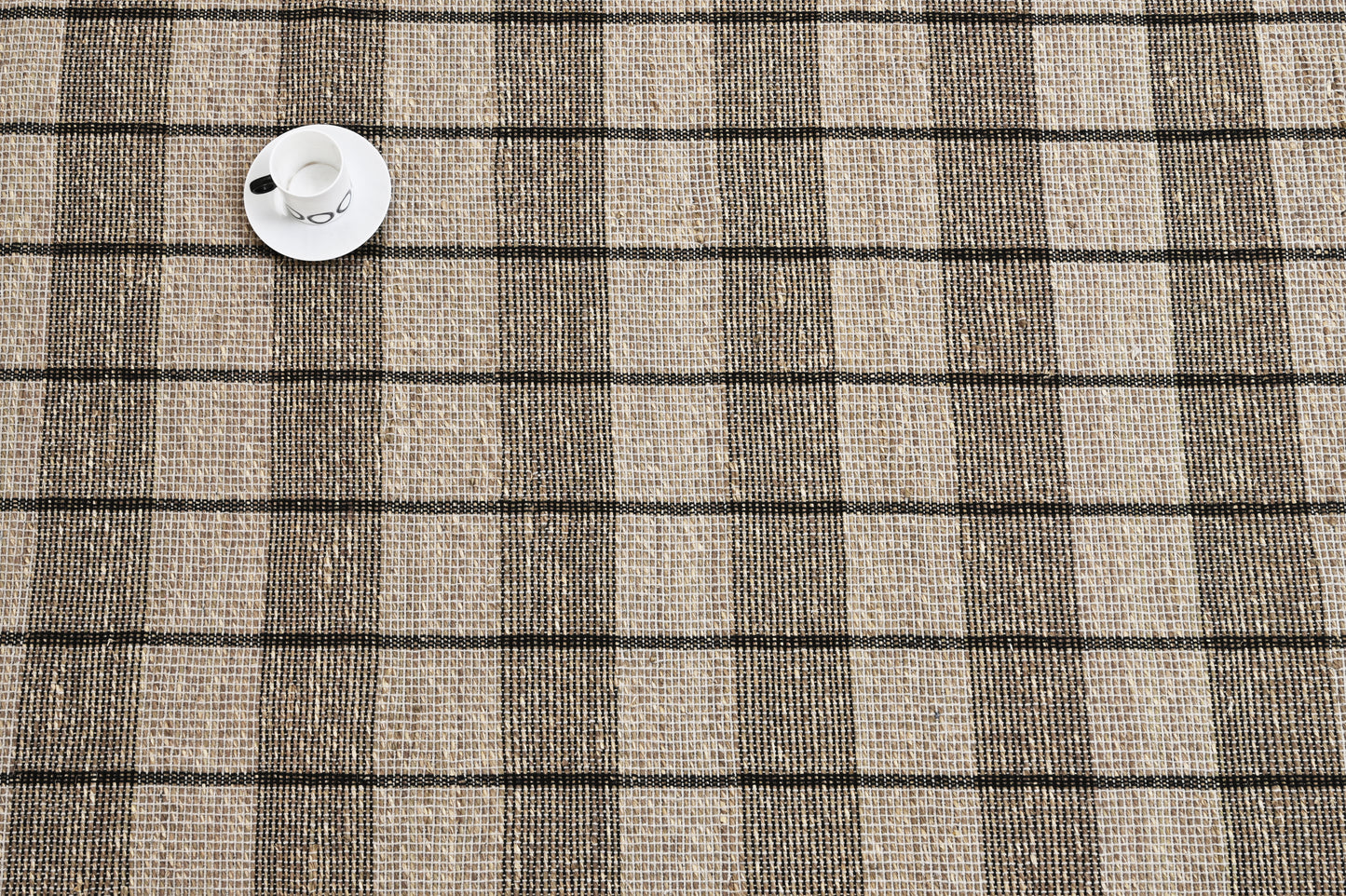 Seagrass Checkered Rug – Hemmed Edge