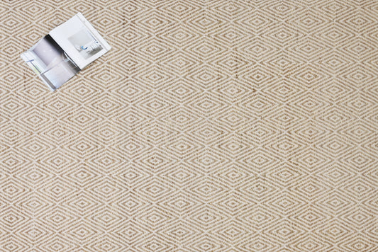 Alfombra de Sea Grass con Patrón de Diamante – Borde Acabado