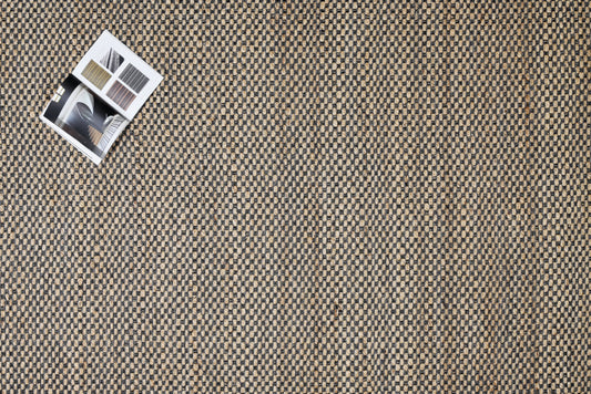 Alfombra de Yute y Algodón con Diseño de Cuadros – Borde Ribeteado