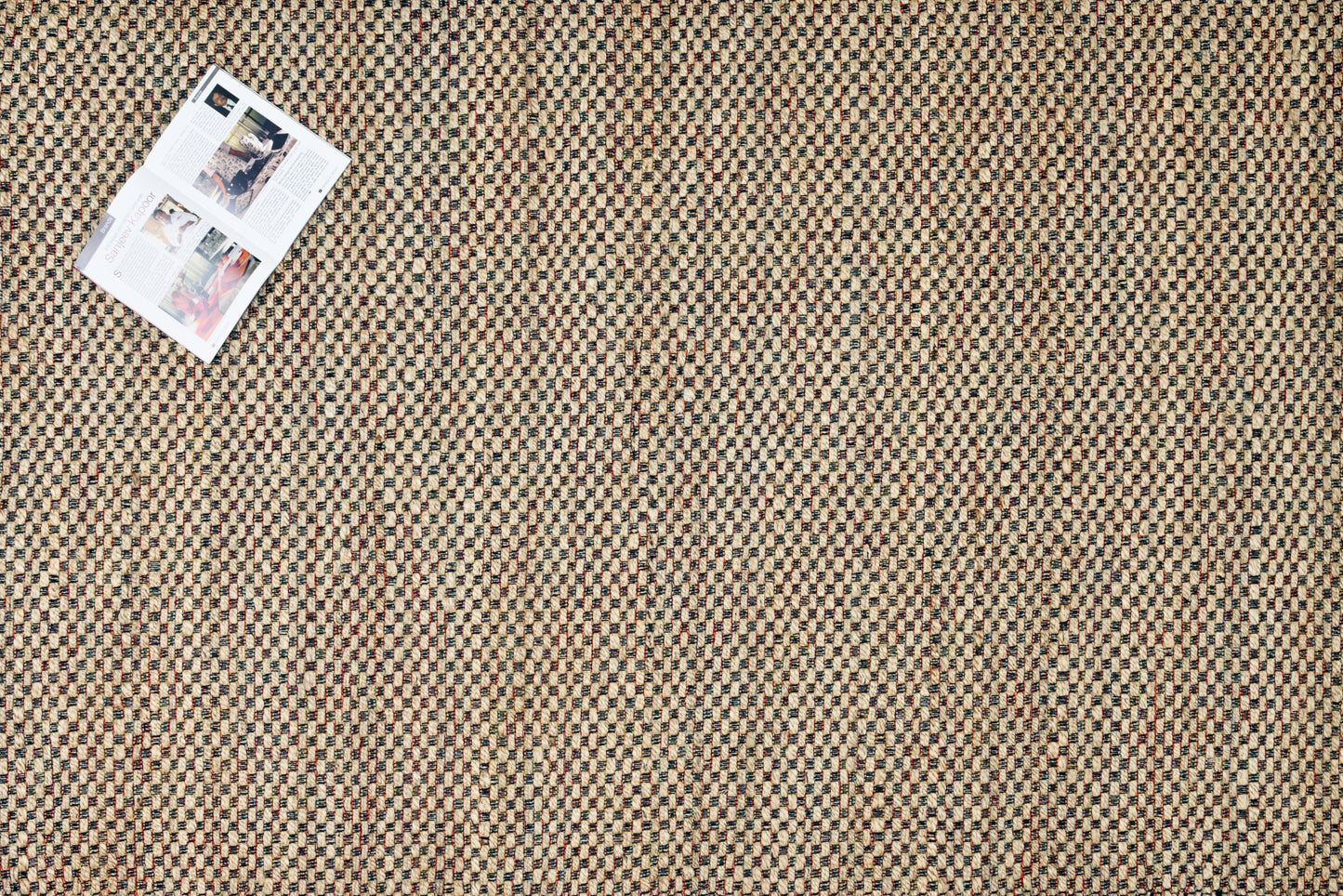 Alfombra de yute y algodón con diseño cuadriculado – Borde ribeteado