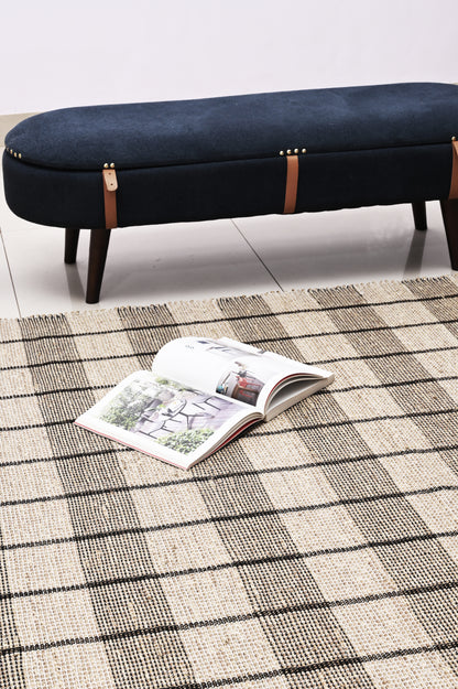 Seagrass Checkered Rug – Hemmed Edge