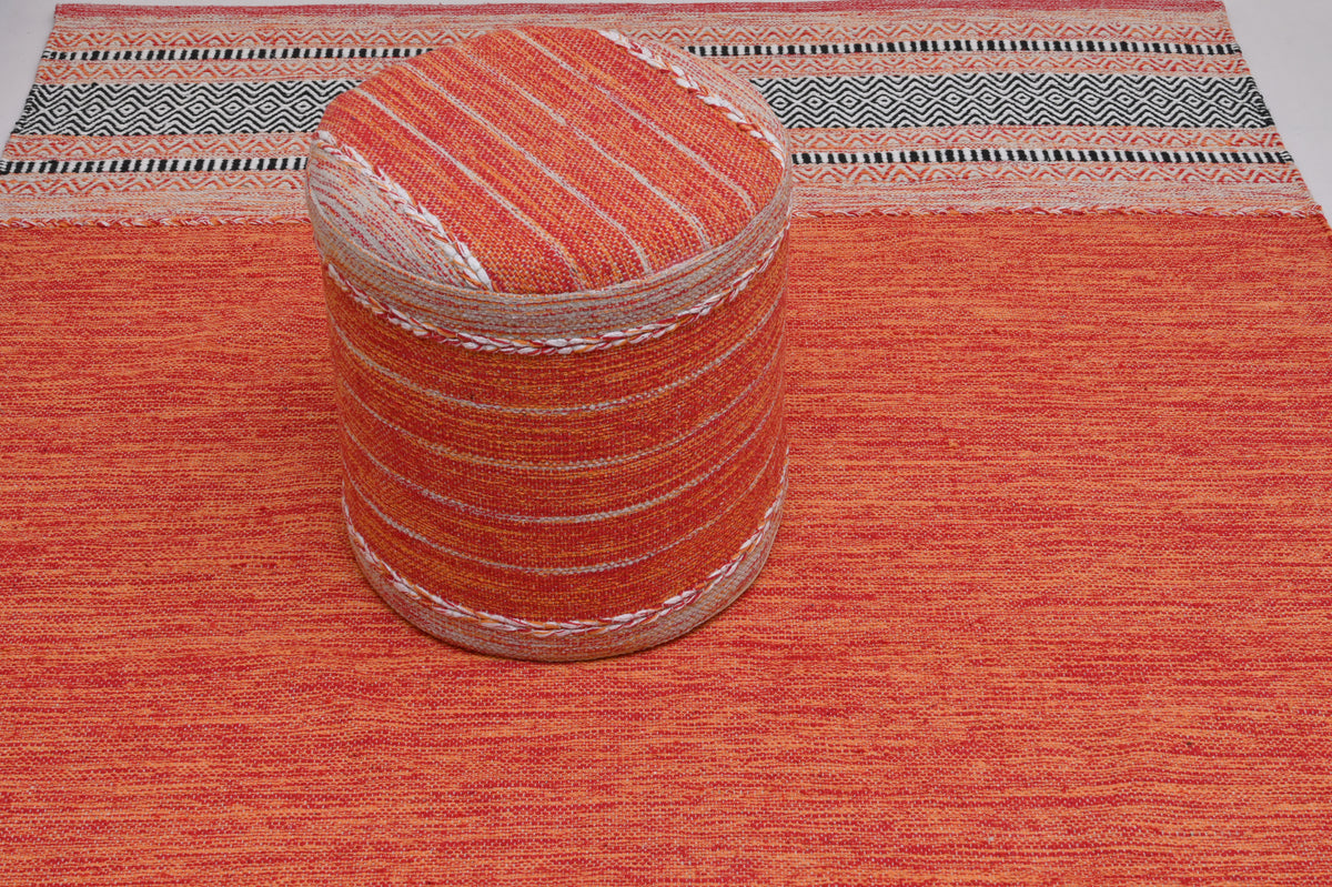 Puf kilim IC14486 naranja tejido a mano