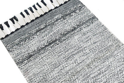 Alfombra Dhurrie de Algodón – Borde con Borlas