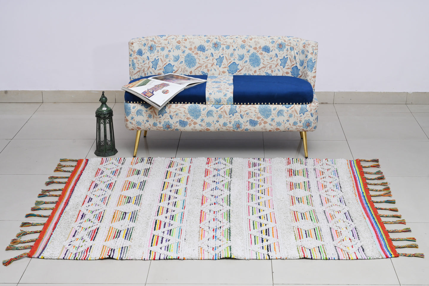 Alfombra de Algodón con Diseño de Diamantes – Borde Doblado con Borlas