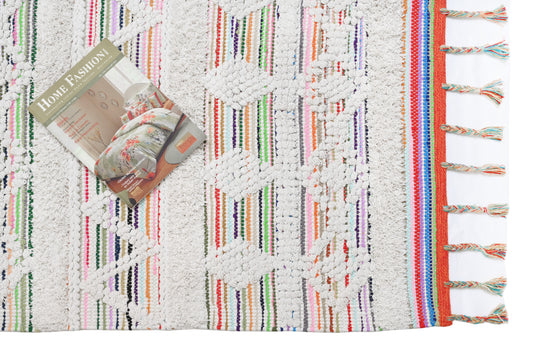 Alfombra de Algodón con Diseño de Diamantes – Borde Doblado con Borlas