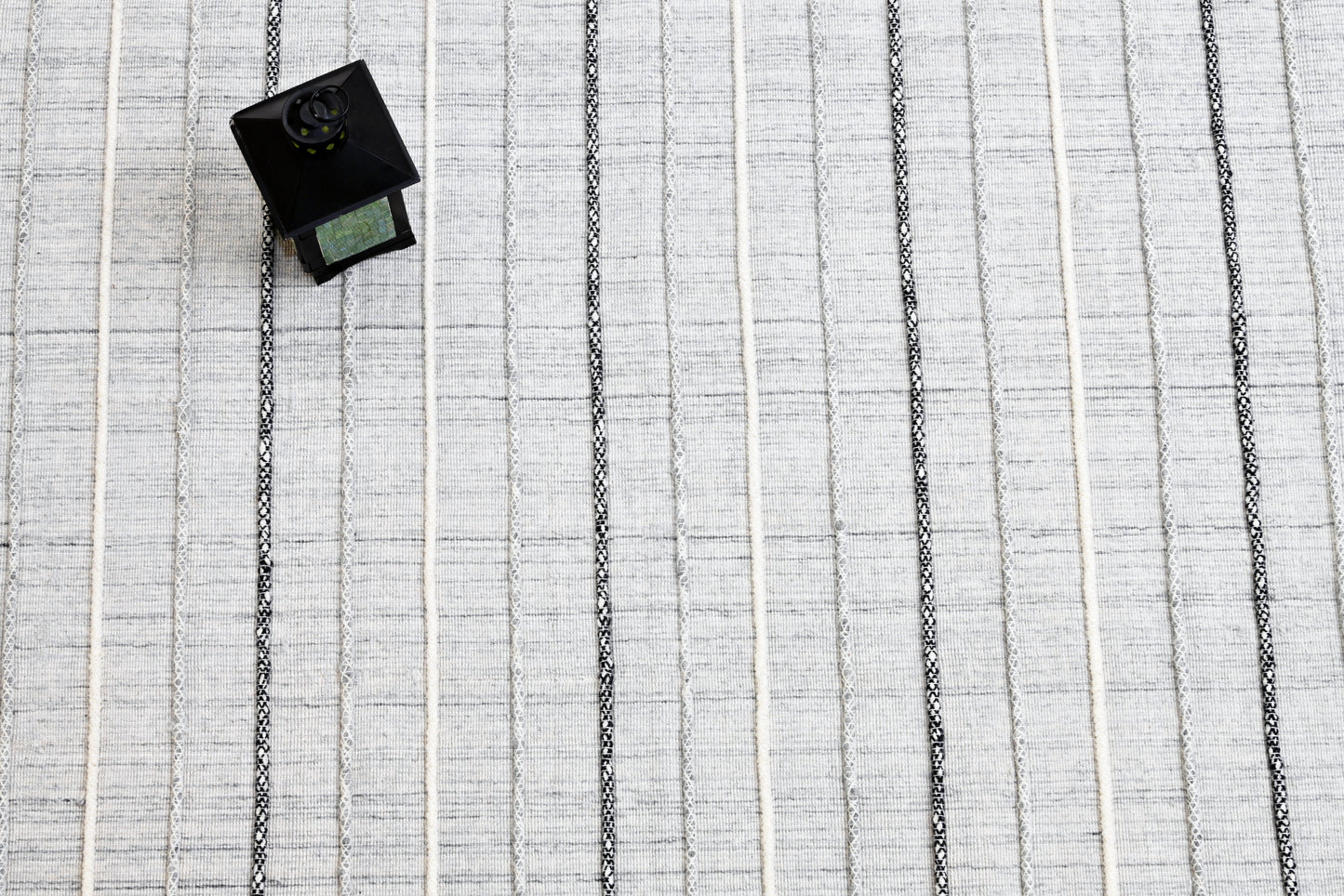 Alfombra de Hilo PET – Reciclada y Duradera